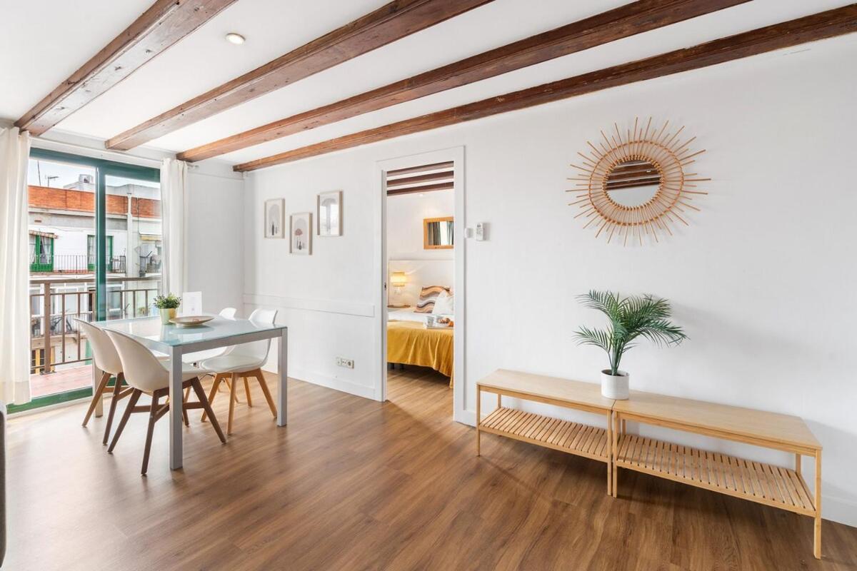 Lodging Apartments Liceu G1 บาร์เซโลนา ภายนอก รูปภาพ
