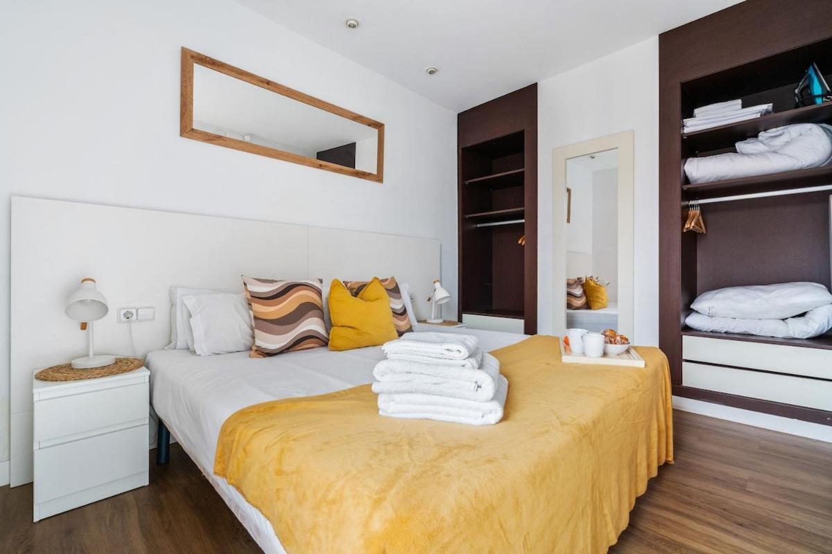 Lodging Apartments Liceu G1 บาร์เซโลนา ภายนอก รูปภาพ