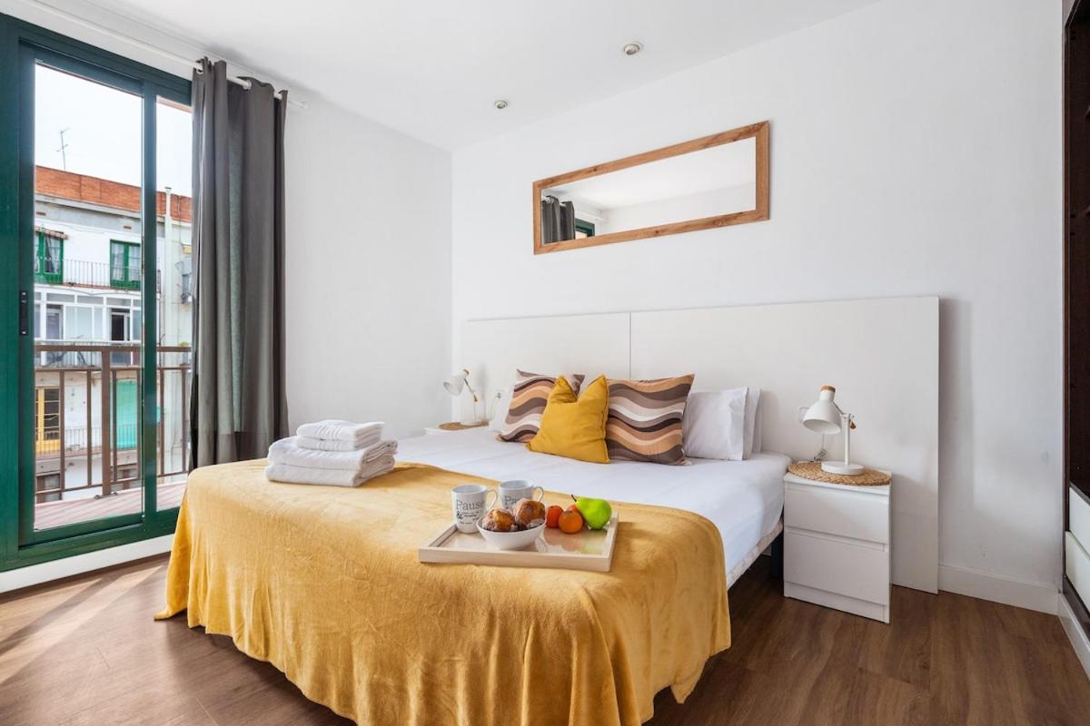 Lodging Apartments Liceu G1 บาร์เซโลนา ภายนอก รูปภาพ